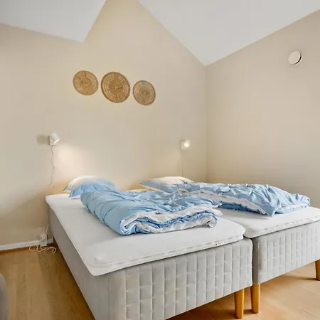 2 Bedroom Gorgeous In 度假居 古兹耶姆